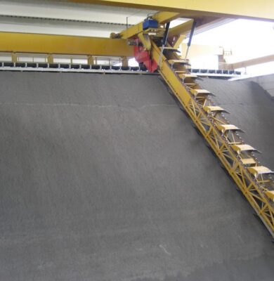 Escavatore tazze a ponte